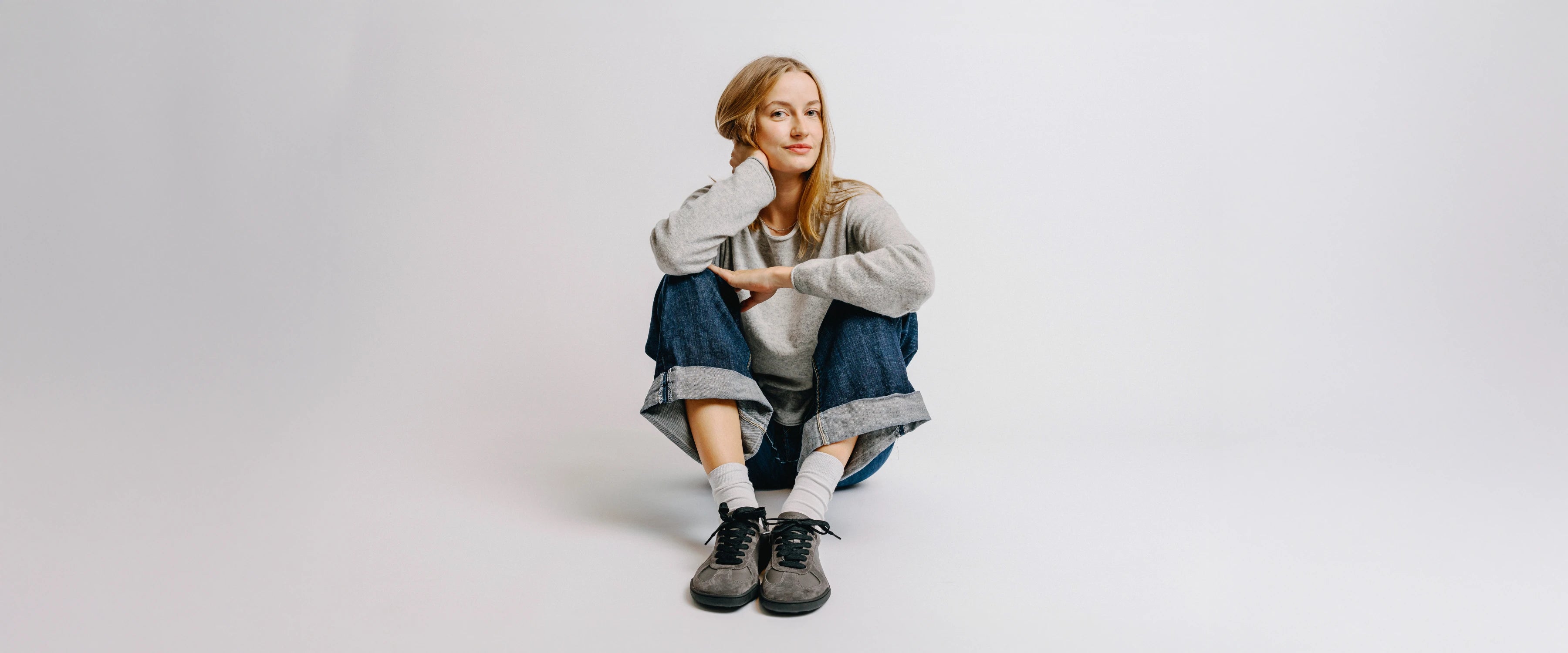 Looks like a shoe, feels barefoot.