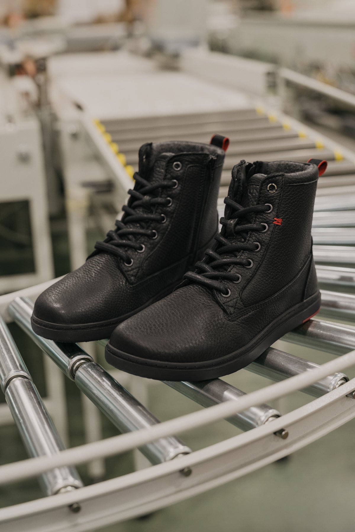 BLSN-080W deep black